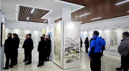 展示家乡精神风貌 丰富冬季文化生活--绥芬河市“冰天雪地 美好生活”书画作品展在市图书馆展出